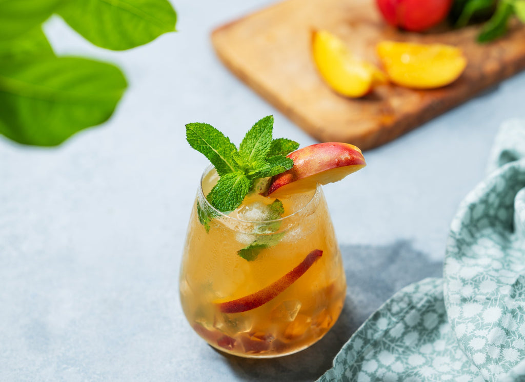 The Best Peach Cocktails for the Summer
