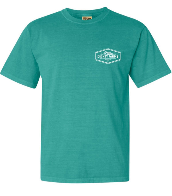 a green t-shirt that says dickey farms on it